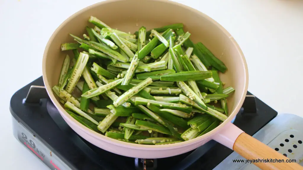 hyderabadi okra masala