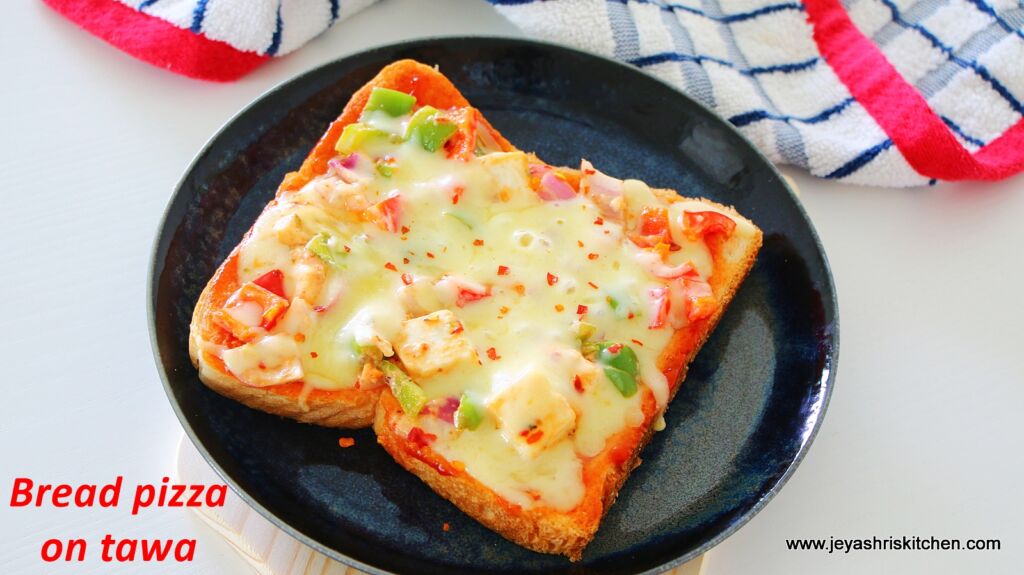 Bread pizza on tawa