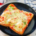 Bread pizza on tawa