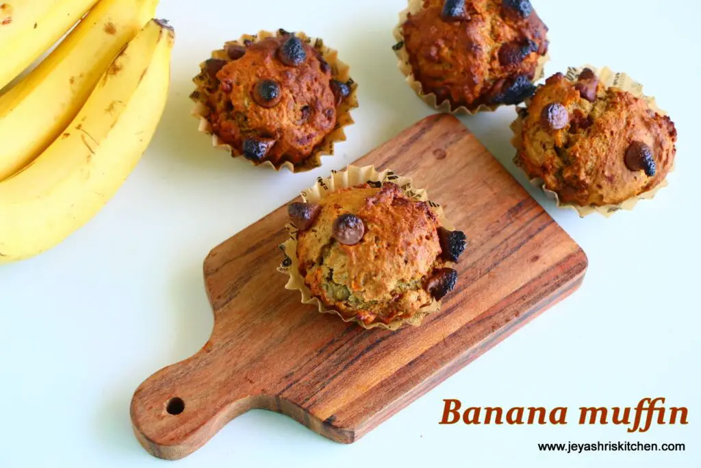 Eggless banana muffin