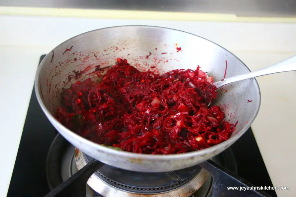 beetroot-poriyal 