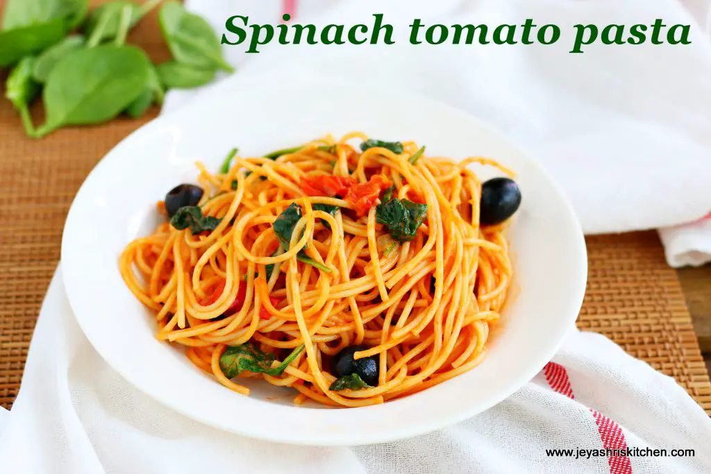 Spinach-tomato pasta