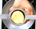 Dough-Inside-muruku-press