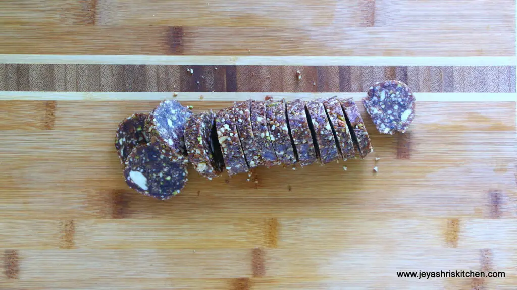 choco dry fruits roll