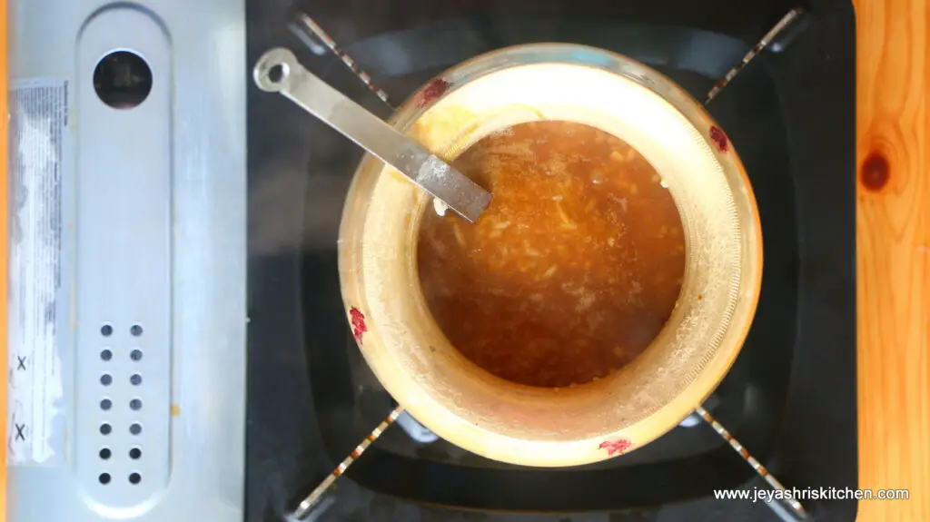 sakkarai pongal in brass pot