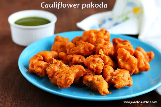 Cauliflower pakoda