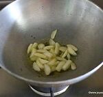 dill leaves dal 4
