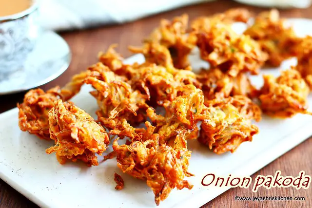 Onion pakoda