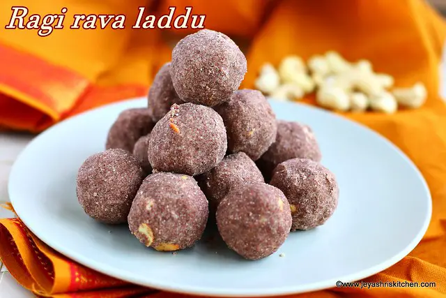 Ragi rava ladoo