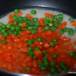 cook-veggies-rice