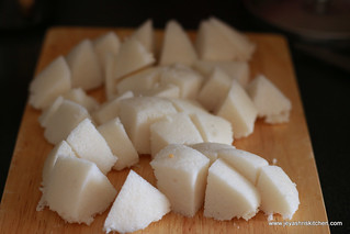 cut idli