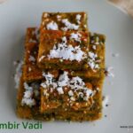 Kothimbir vadi