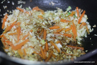 veg hakka noodles