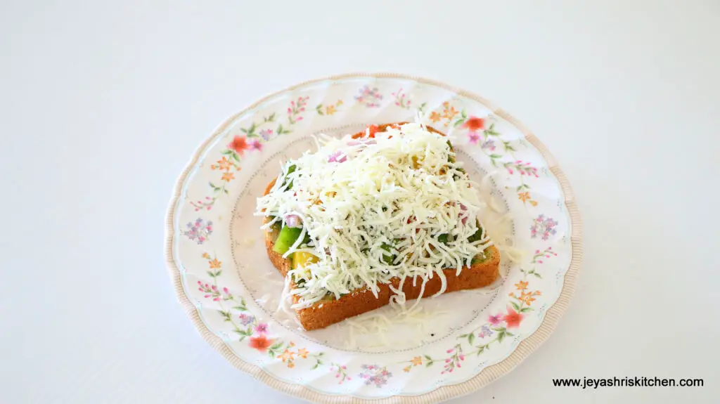 capsicum sadnwich recipe