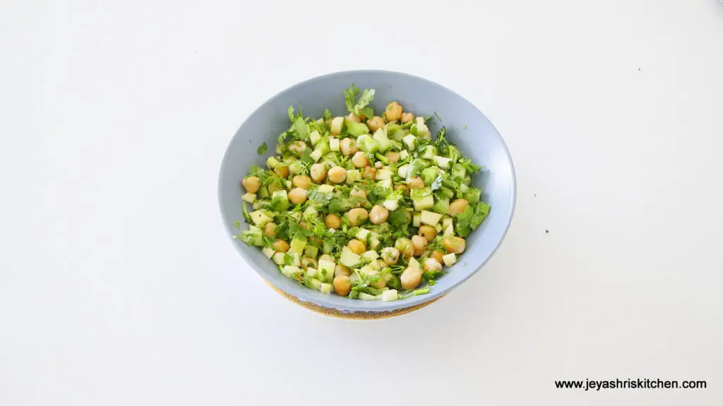 Mango malli salad