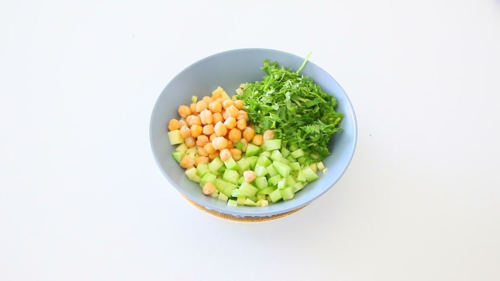 Mango malli salad