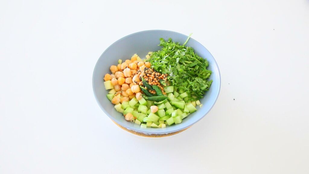 raw mango salad